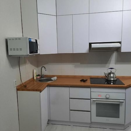 Кошкарбаева 45 Б Apartment Astana Luaran gambar